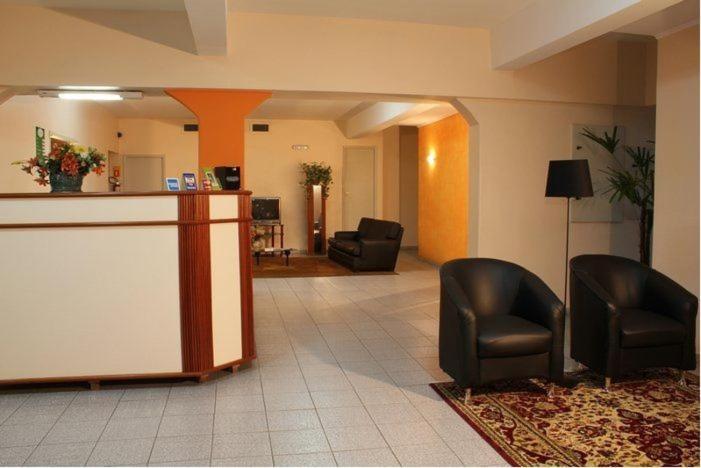 קוריטיבה Euro Hotel מראה חיצוני תמונה